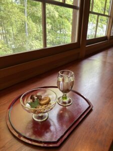 吹きガラスで楽しむカフェバー（イメージ）
